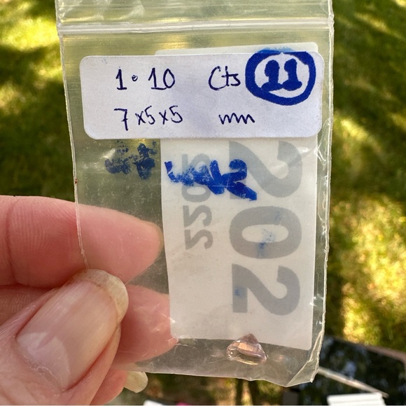 1.10 CTs Natural Unheated Pink Morganite Gemstone - Picture 9 of 17